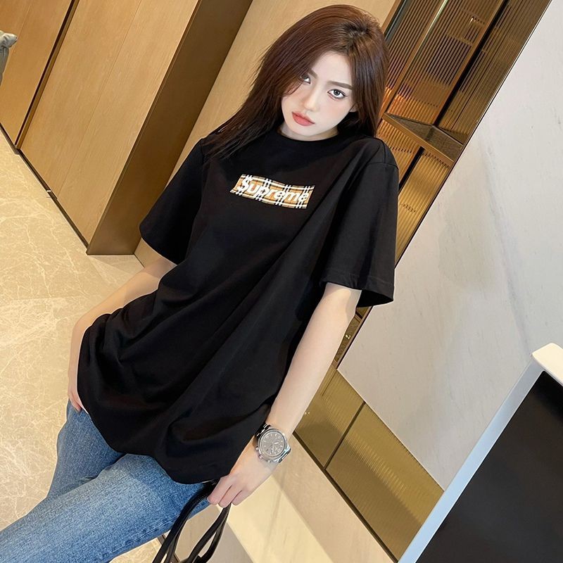 大人気!!新色最強コラボ シュプリーム × バーバリー ボックスロゴ Tシャツ コピー Sha47487